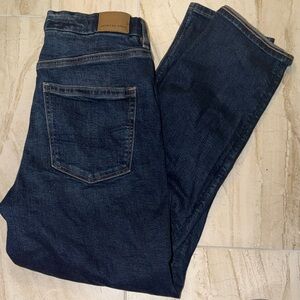 American Eagle Outfitters curvy mom Jean